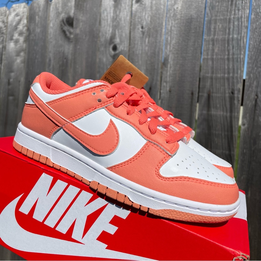 Women Nike dunk low Mango Next nature size 6.5